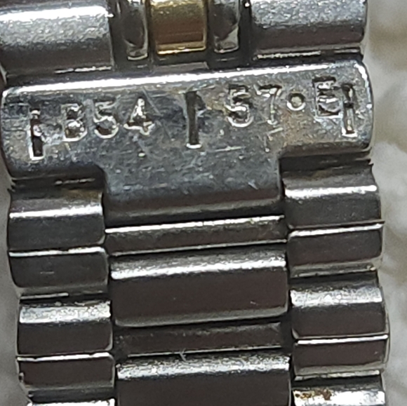 Vintage Rare SEIKO Watch with Two Tone & Roman Numerals - Picture 10 of 10